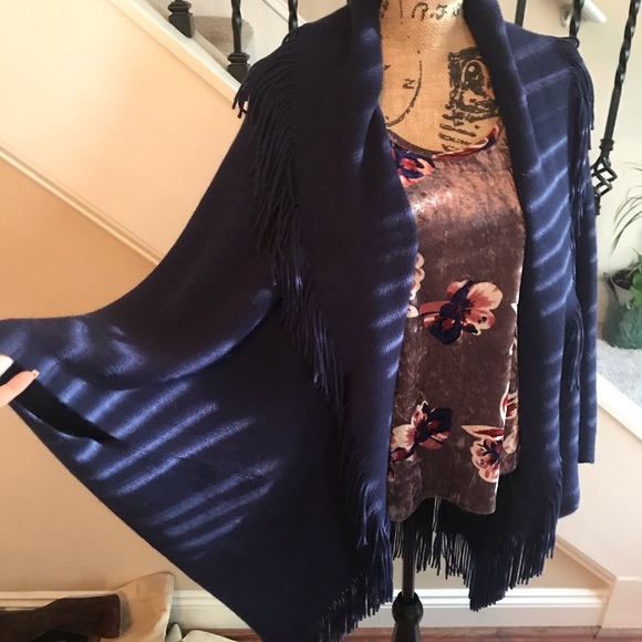 SOLD-Siena Sky Colorful Floral Velvet Bell Sleeve Top - Picture 6 of 7